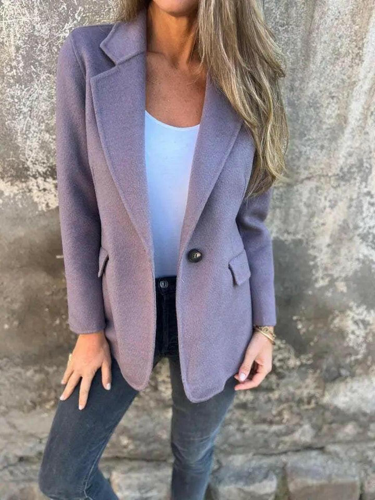 Black Blazer for Women – Elegant Casual Design with Flattering Fit for Work and Leisure 5