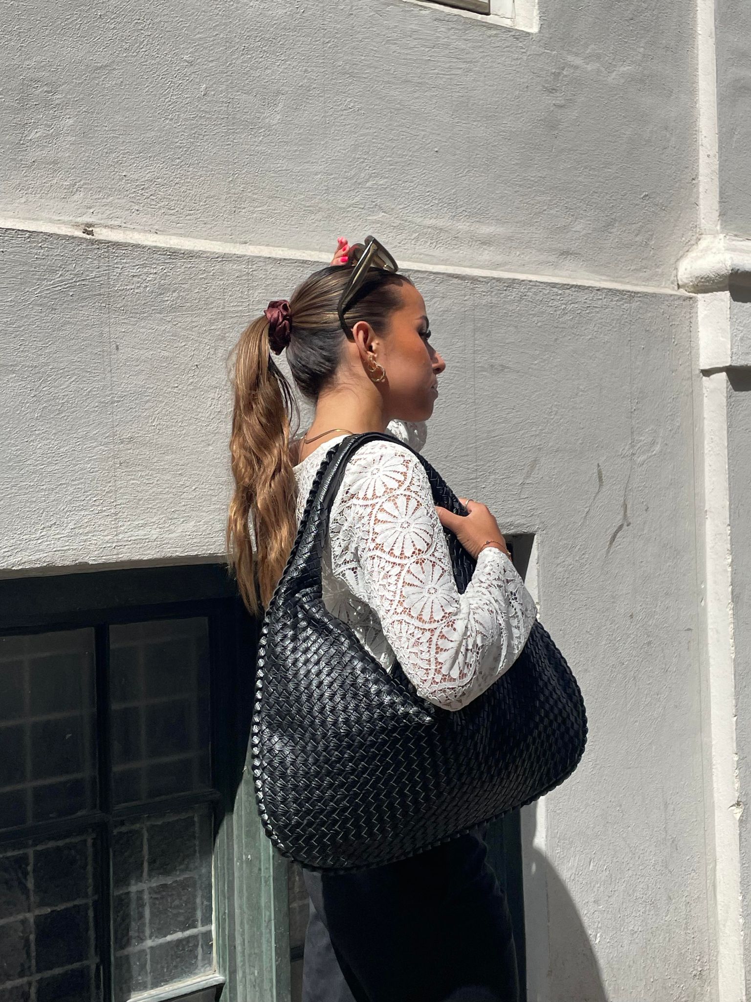 Isla | Elegant Black Leather Tote Bag - ginlerie 0