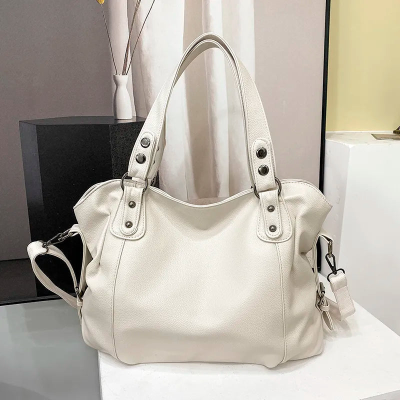Isla | Elegant Black Tote Bag - ginlerie 3