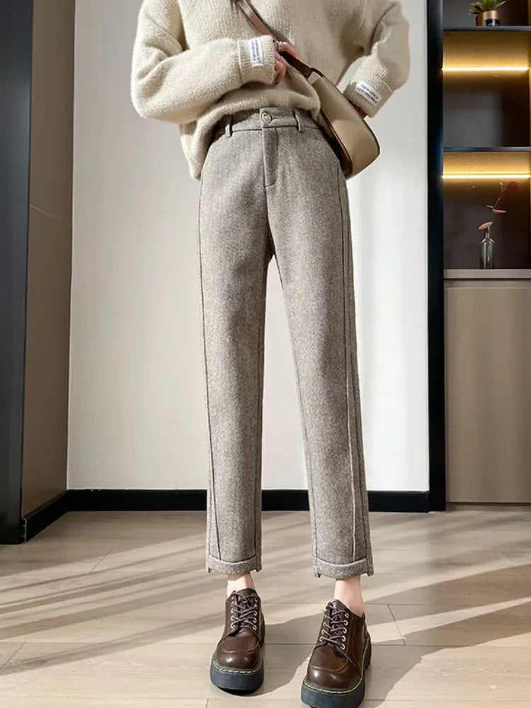 Isla | High-Waisted Black Pencil Trousers - ginlerie 4