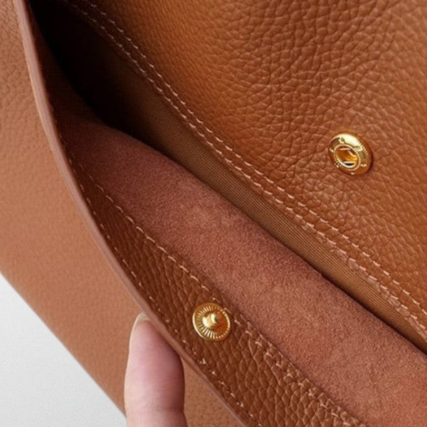 Isla | Structured Leather Shoulder Bag - ginlerie 7