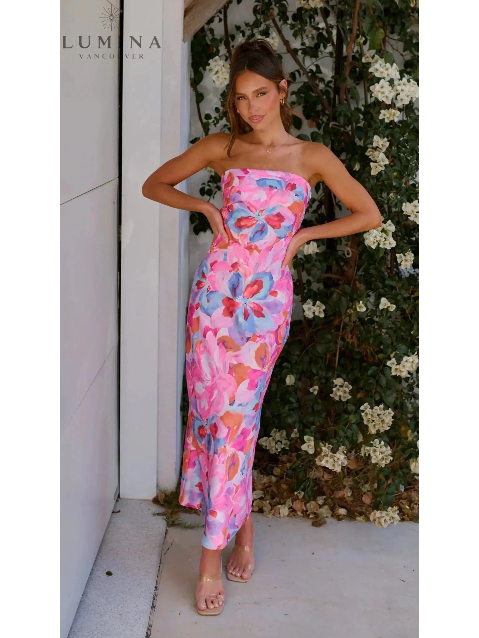 Jacyntha - Strapless Summer Chic Dress