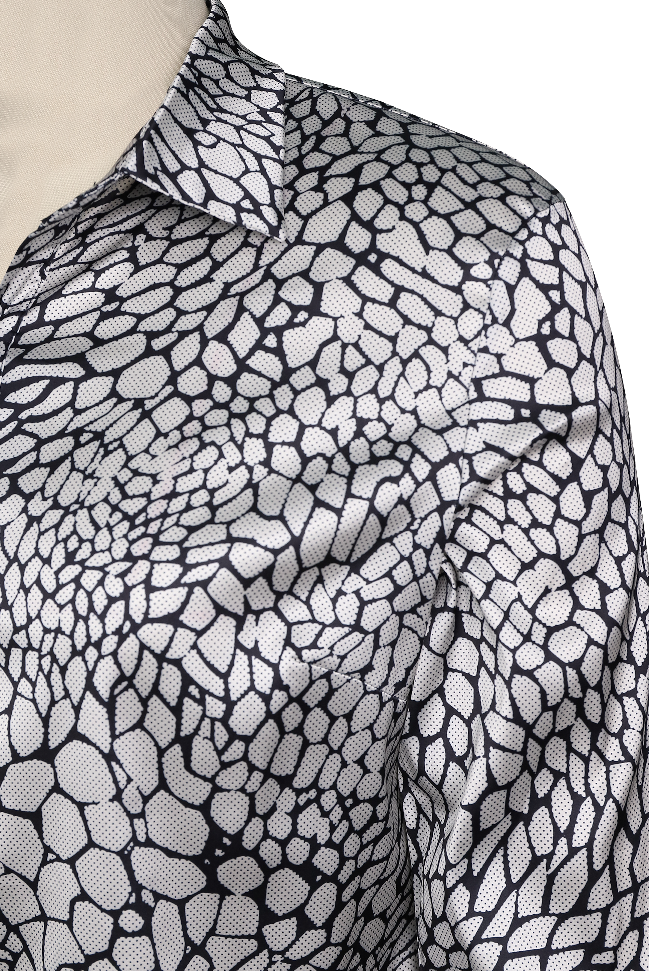 Luna Snake Printed Blouse with Classic Collar – Versatile Satin Top for Day-to-Night Wear 5