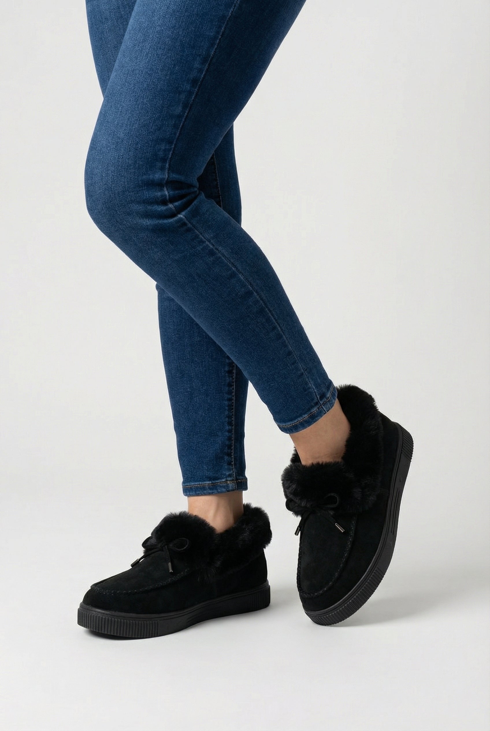 Luna | Black Boots - ginlerie 1