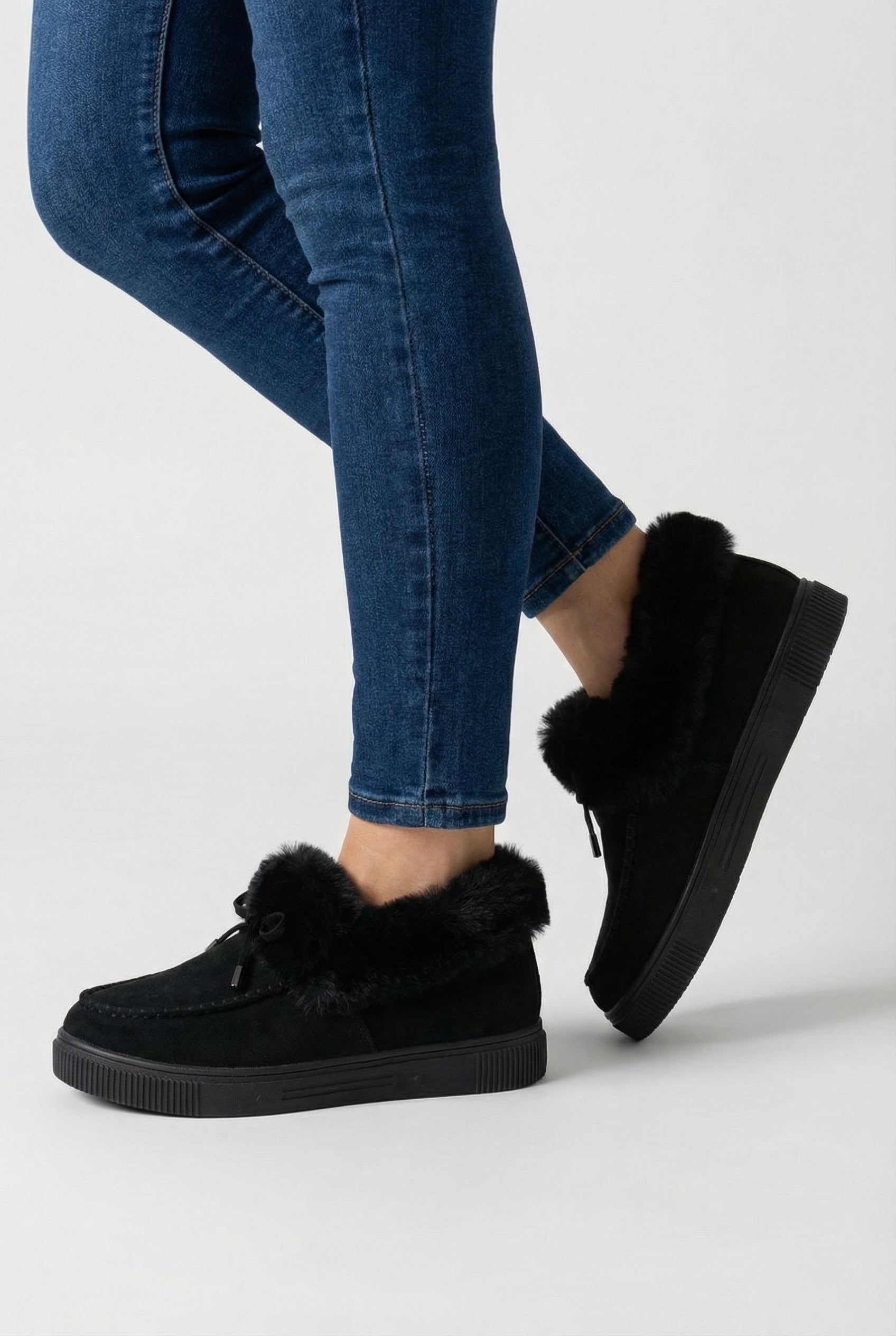 Luna | Black Boots - ginlerie 2
