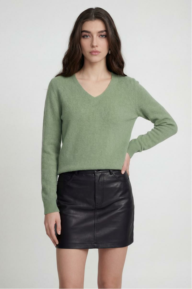Luna | V-Neck Sweater - ginlerie 1