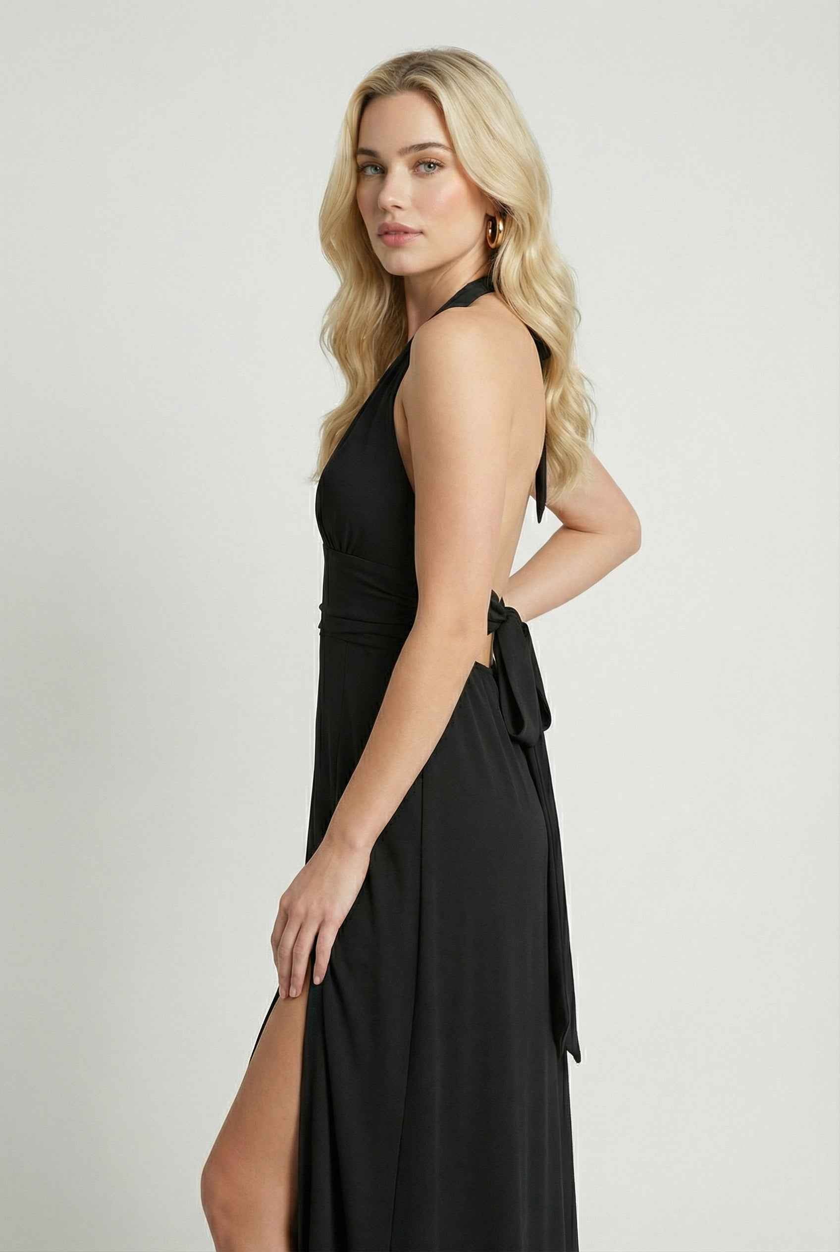 Nina | Halter Neck Maxi Dress - ginlerie 1