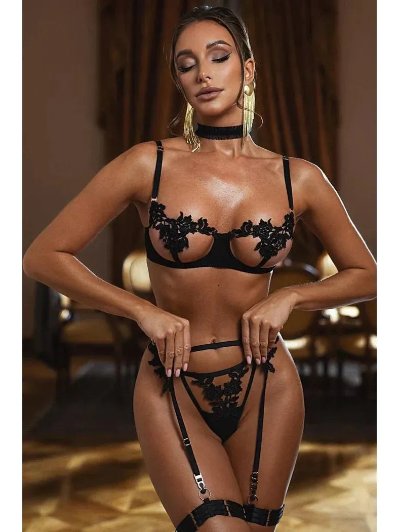 Elena's Lingerie Set - ginlerie