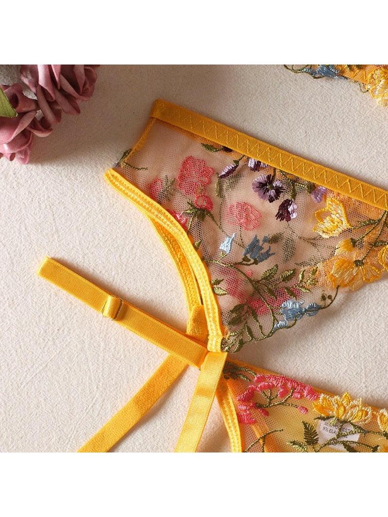 Daisy | 3-Piece French Lingerie Set - ginlerie