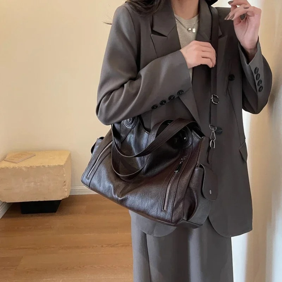 Amber | Black Shoulder Bag - ginlerie 2