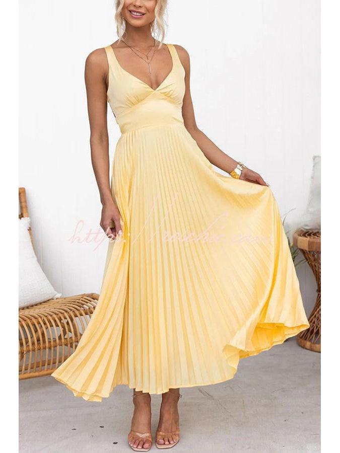 Clara | Elegant Pleated Cocktail Dress - ginlerie 0