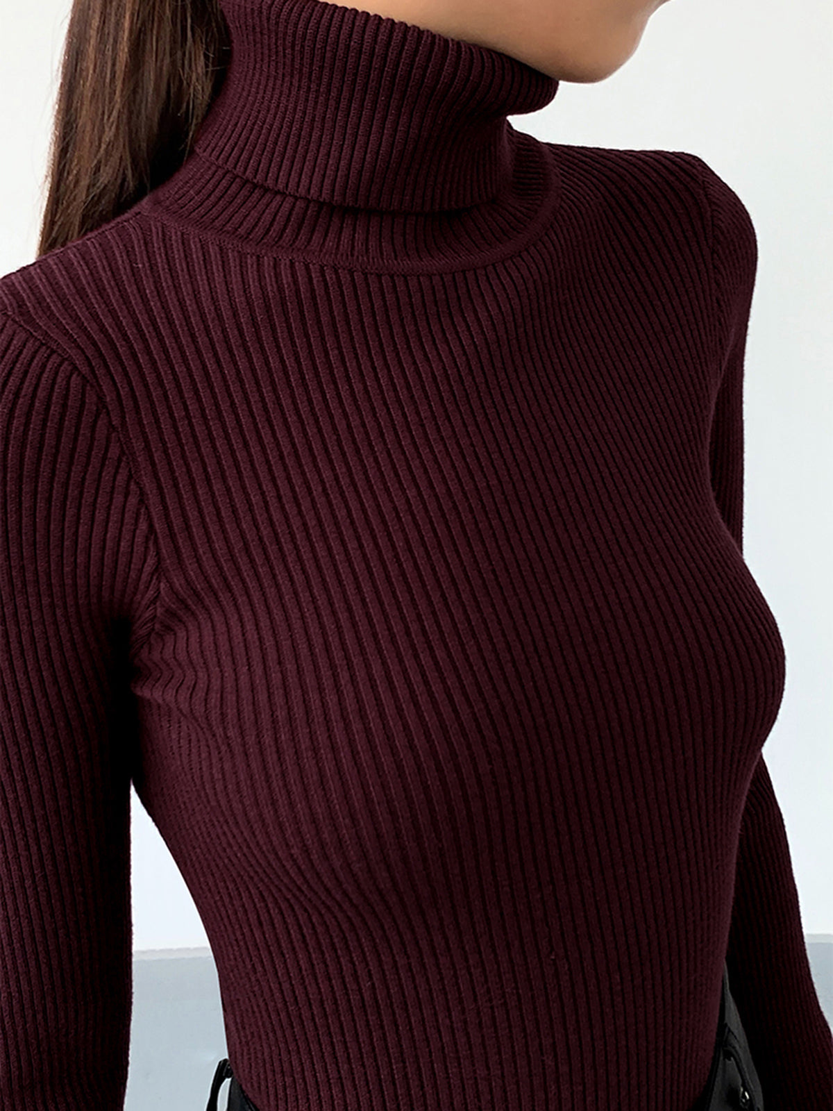 Clara | Minimalist Slim Turtleneck Top - ginlerie 2