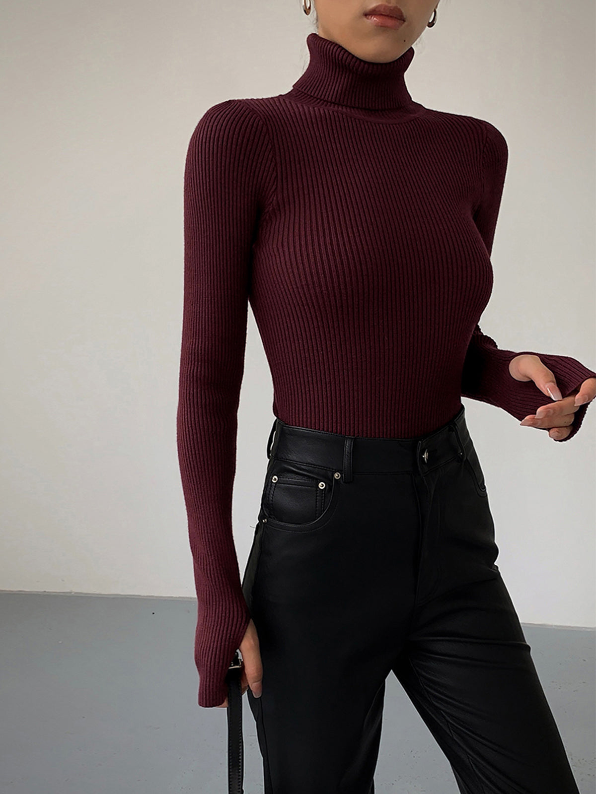 Clara | Minimalist Slim Turtleneck Top - ginlerie 5