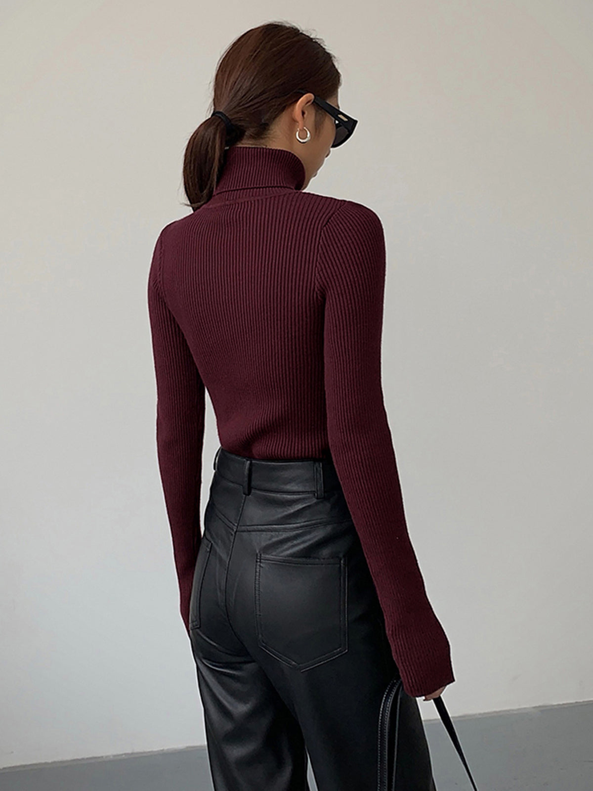 Clara | Minimalist Slim Turtleneck Top - ginlerie 6