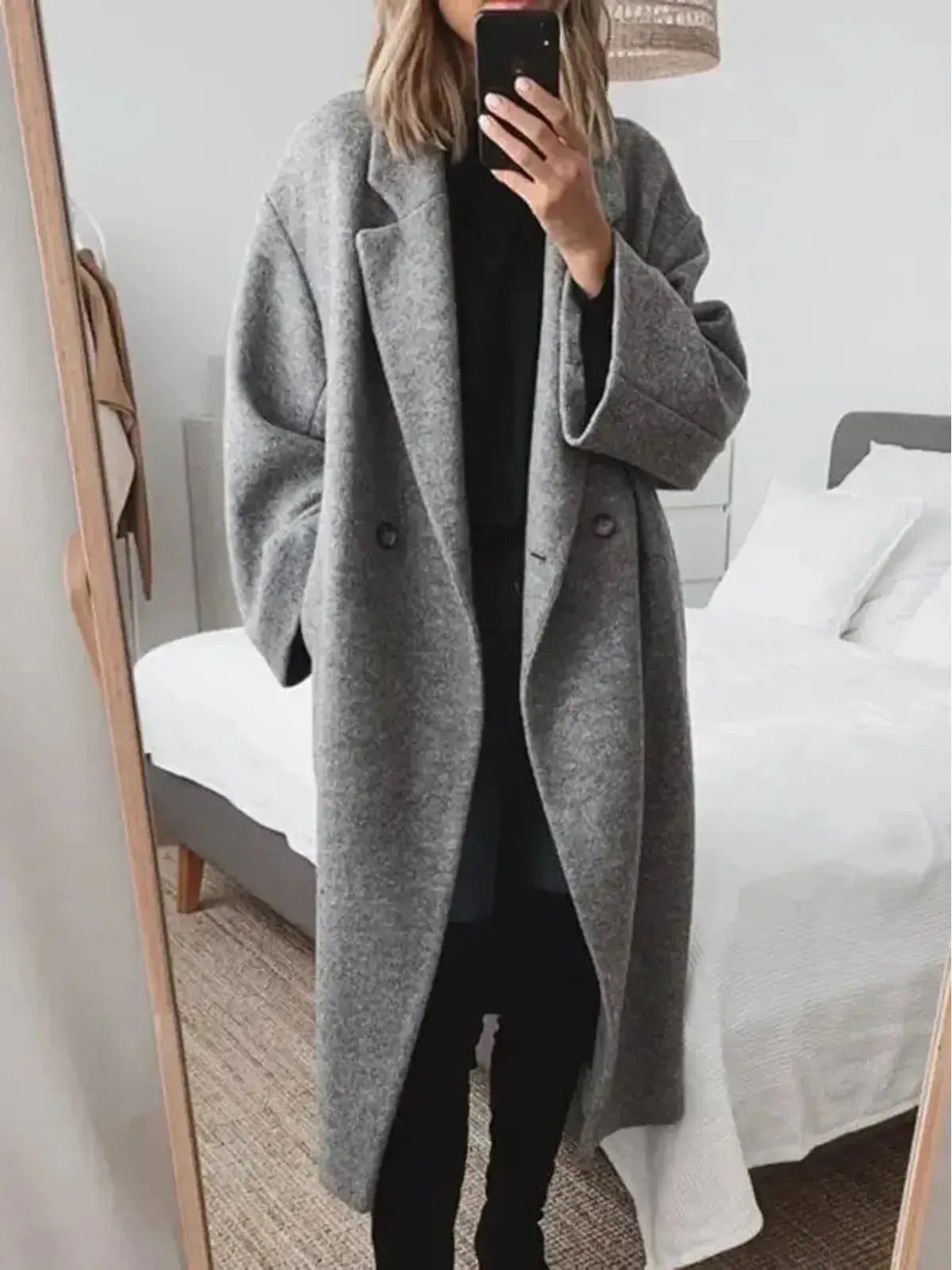 Classic Women's Long Winter Coat – Elegant and Comfortable Autumn Outerwear 0