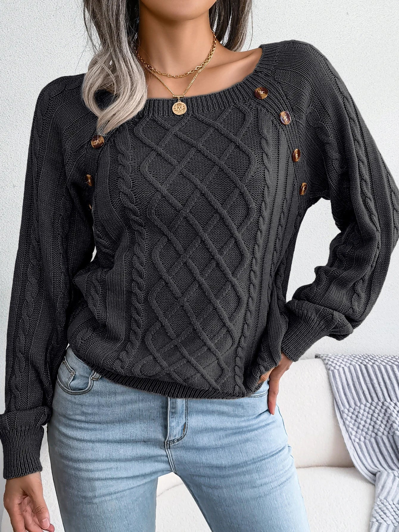 Elena | Cable Knit Sweater - ginlerie 4
