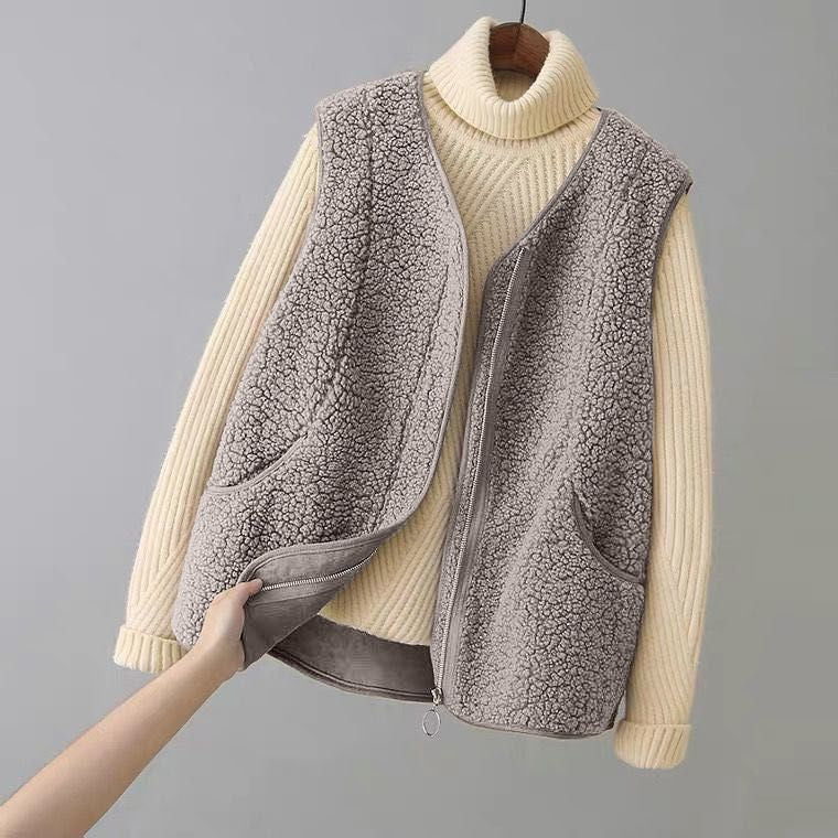 Elena | Textured Fleece Vest - ginlerie 1