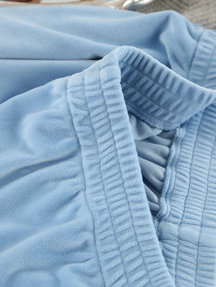 “Elena | Velour Two-Piece Pajama Set - ginlerie” 4