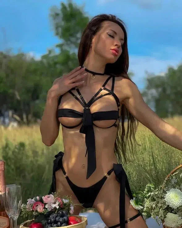 Liora Bondage Lingerie Set - ginlerie