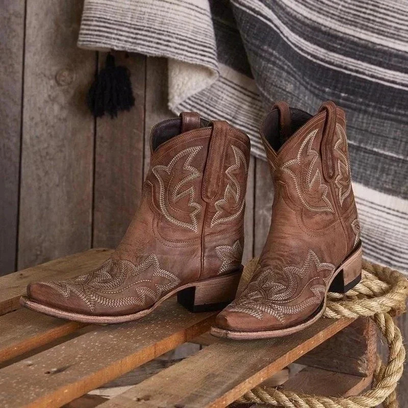 Luna | Embroidered Cowgirl Boots - ginlerie 0