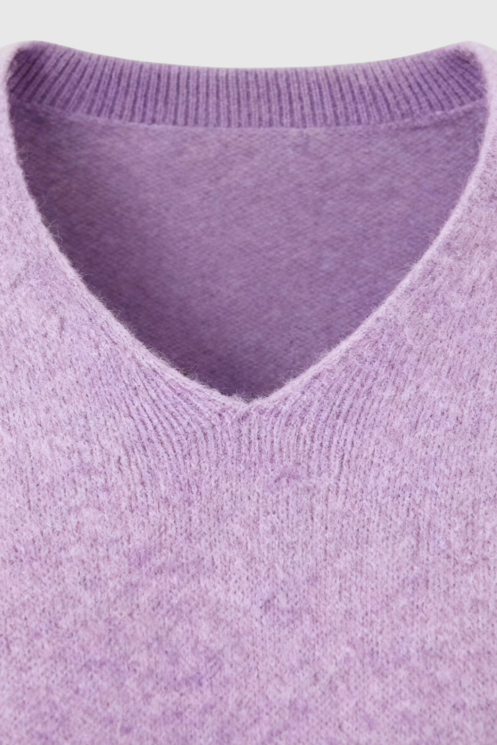 Luna | V-Neck Sweater - ginlerie 4