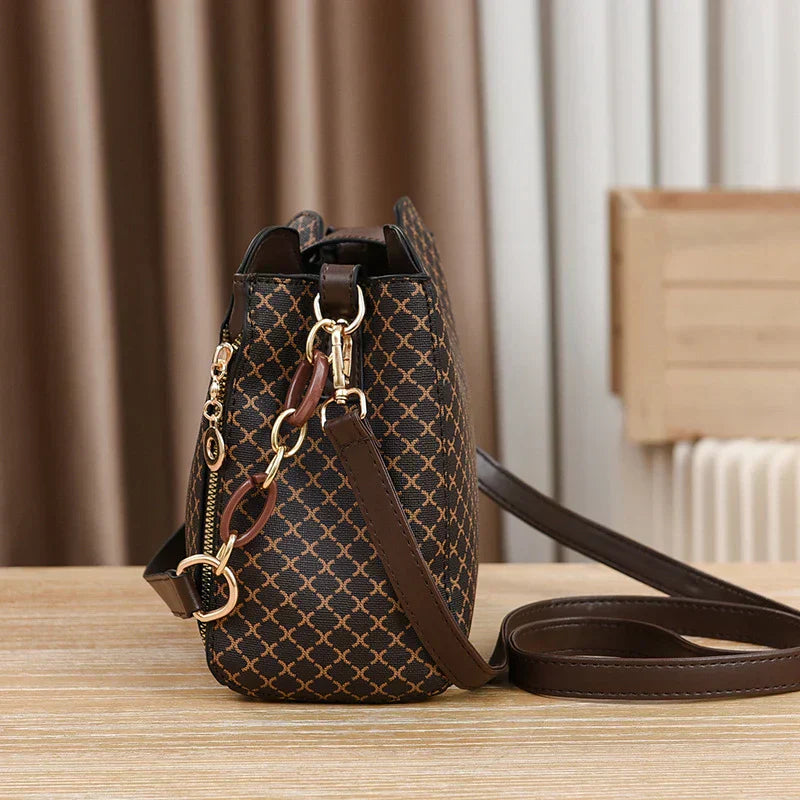 Marjorie | Quilted Charm Bag - ginlerie 3
