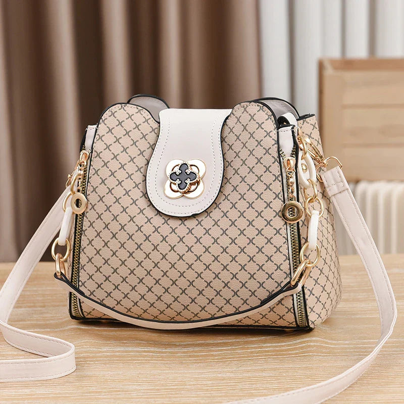 Marjorie | Quilted Charm Bag - ginlerie 7