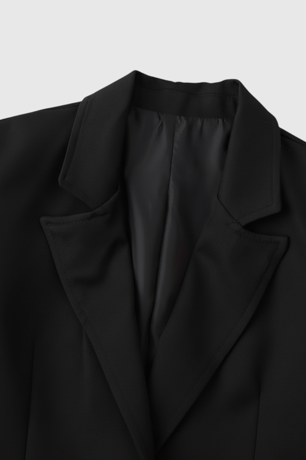 Nina | Elegant Black Coat - ginlerie 4
