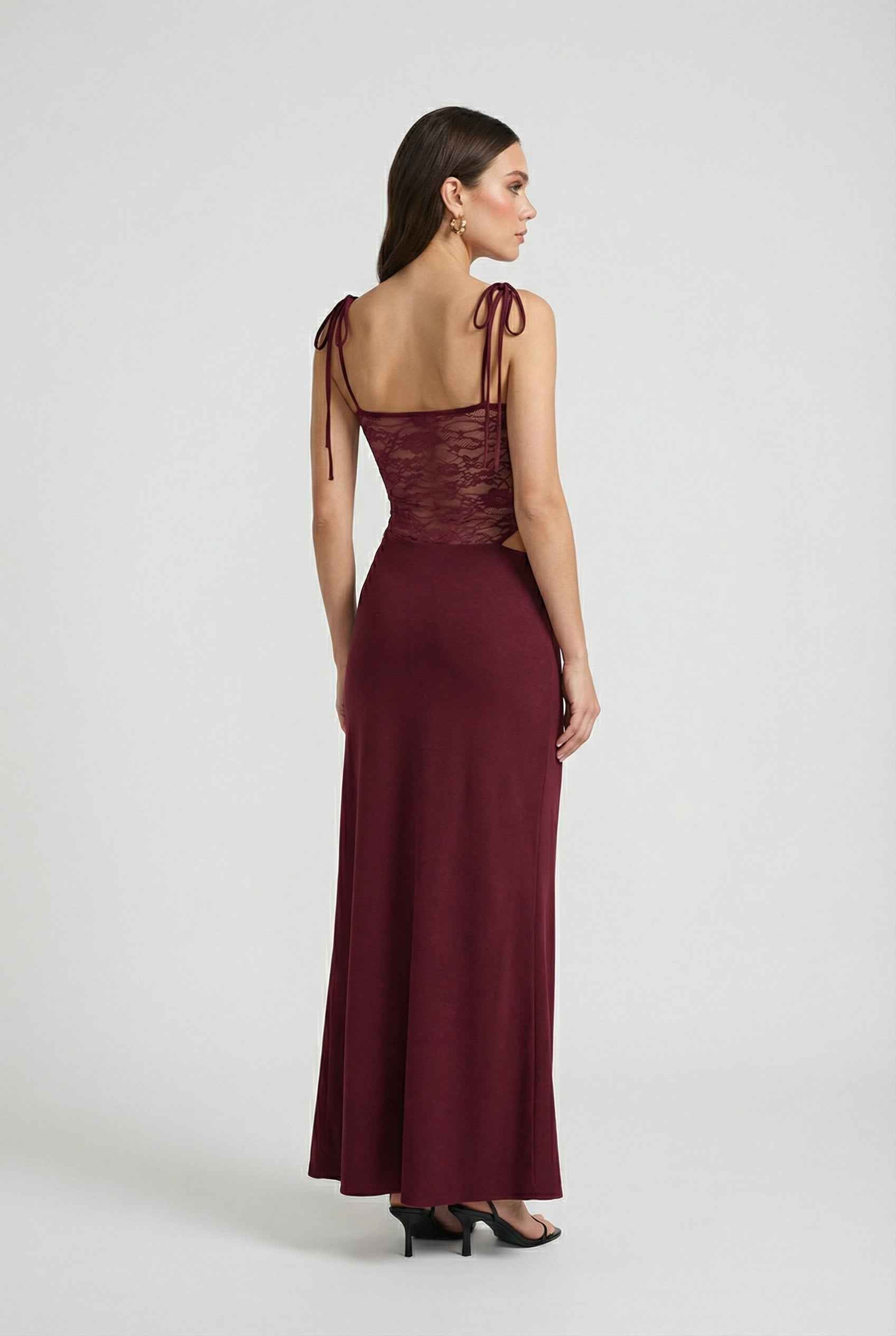 Nina | Elegant Lace Maxi Dress - ginlerie 3