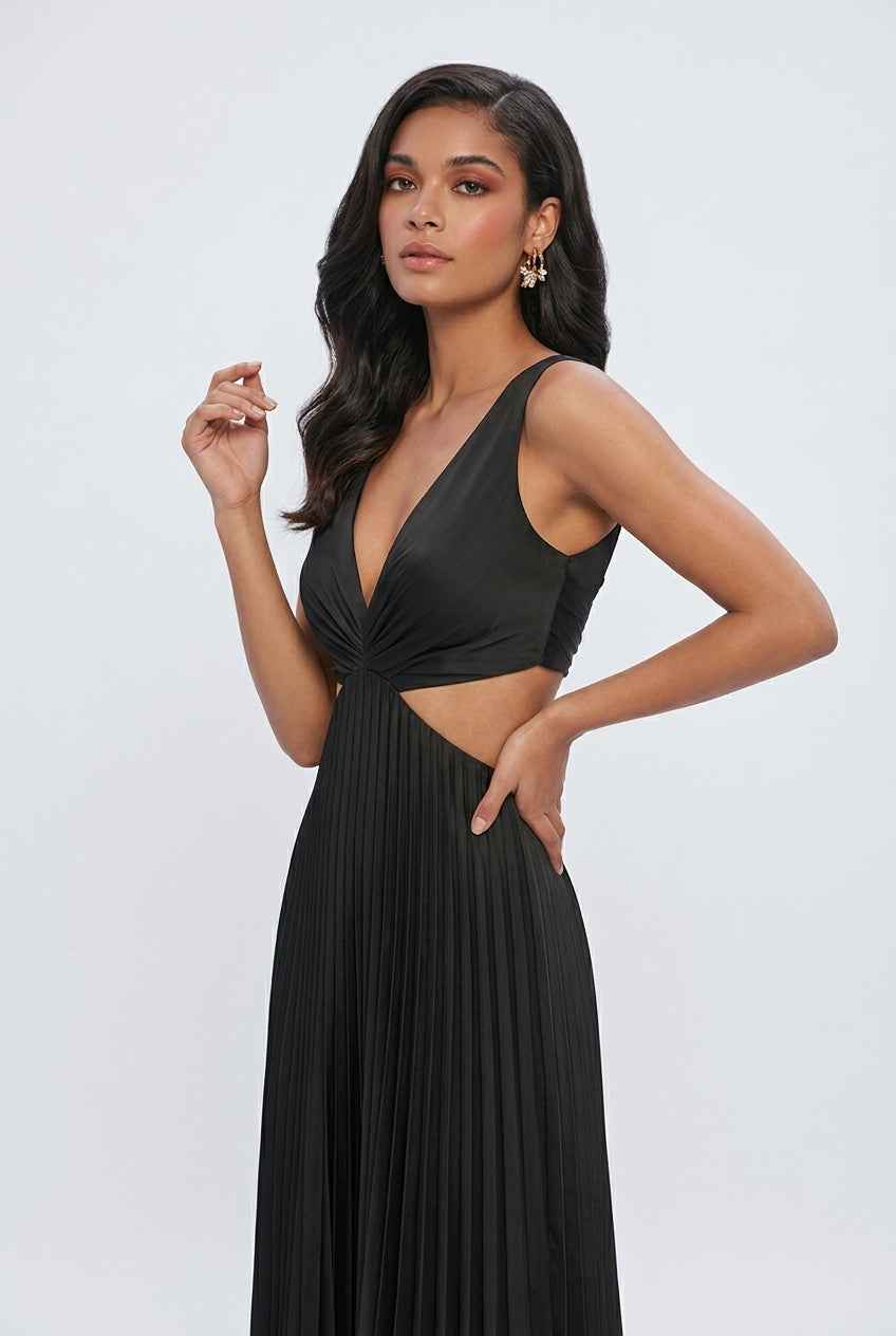 Nina | Elegant Pleated Maxi Dress - ginlerie 4