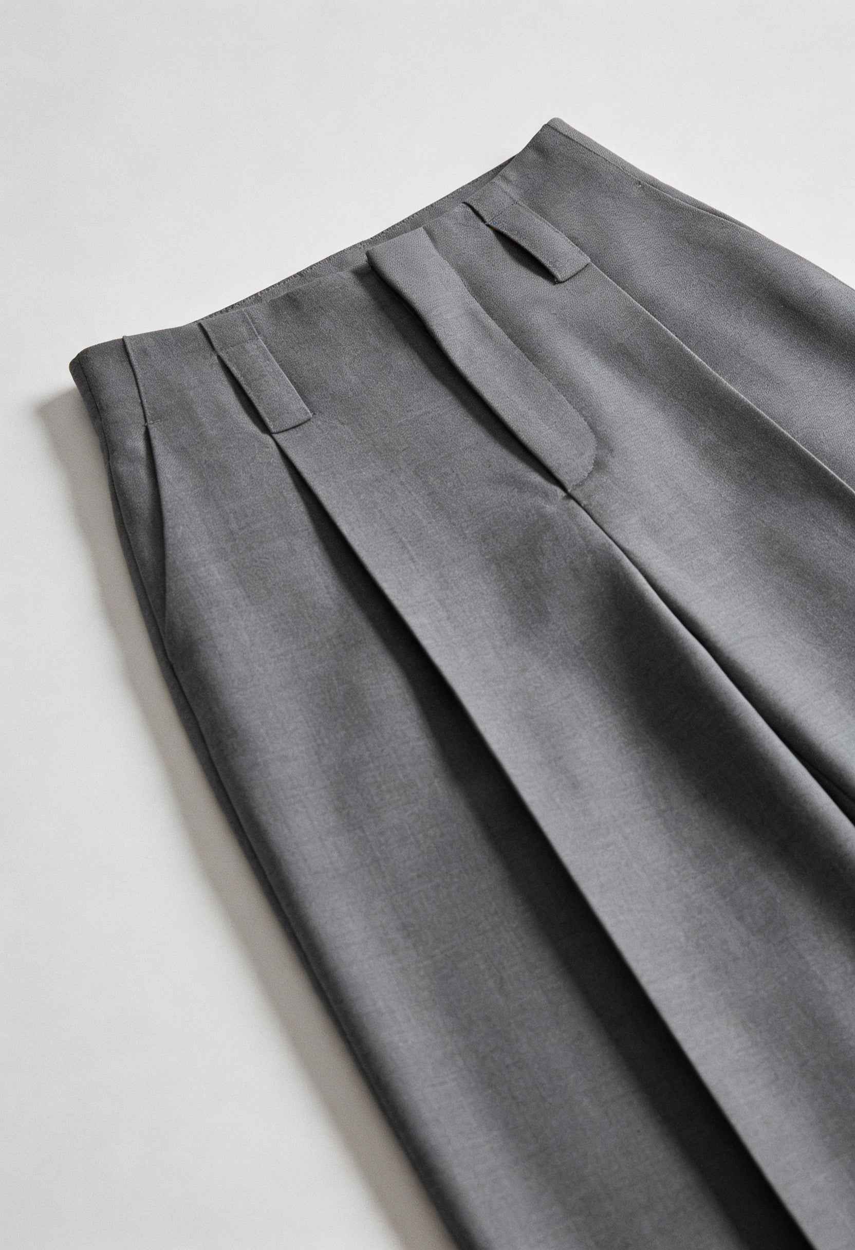 Nina | Pleated Linen Pants - ginlerie 4