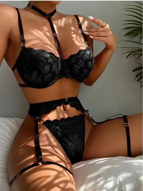 Devon | 3-Piece French Lingerie Set - ginlerie