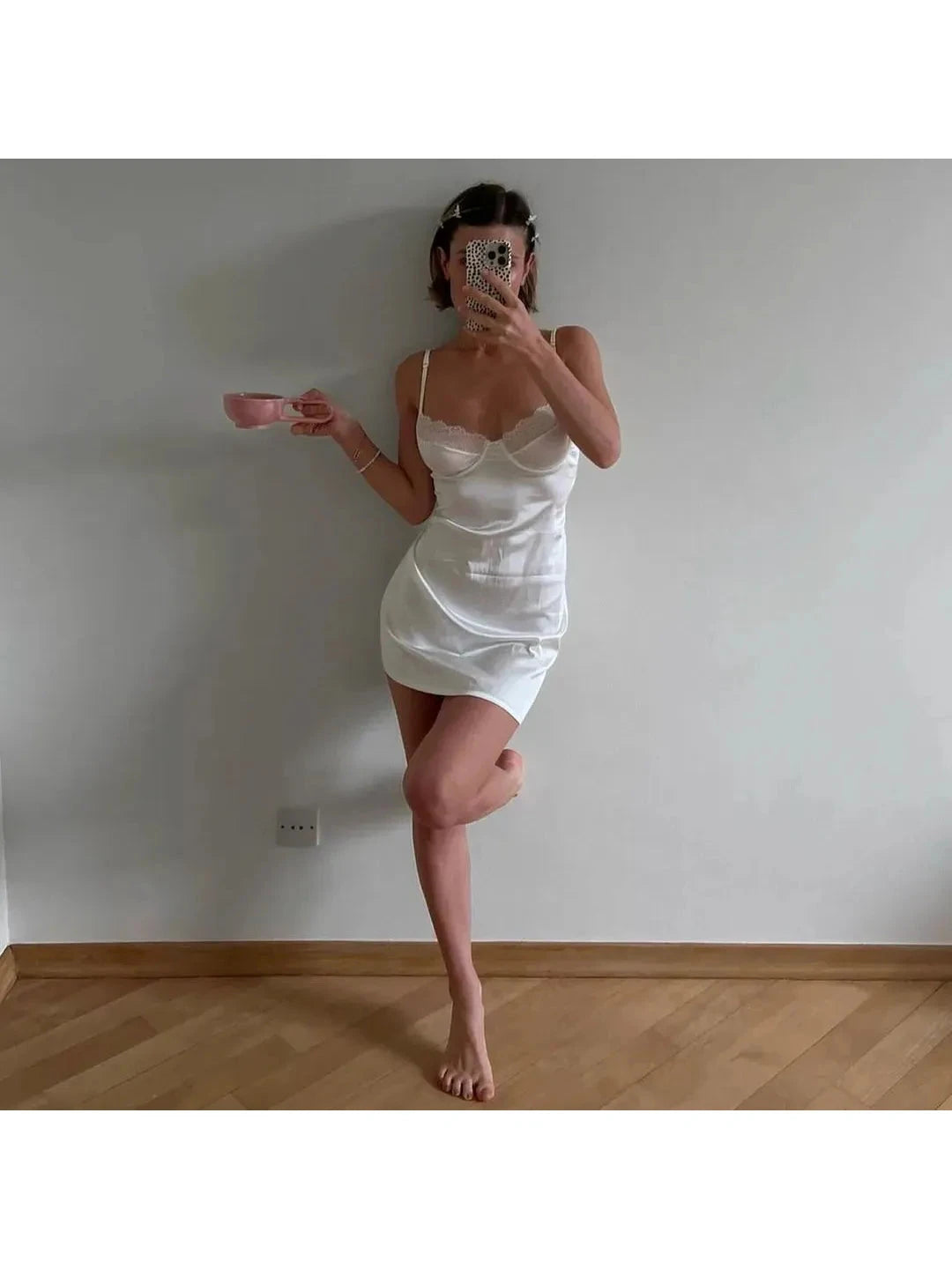 Amelia's Nightdress - ginlerie