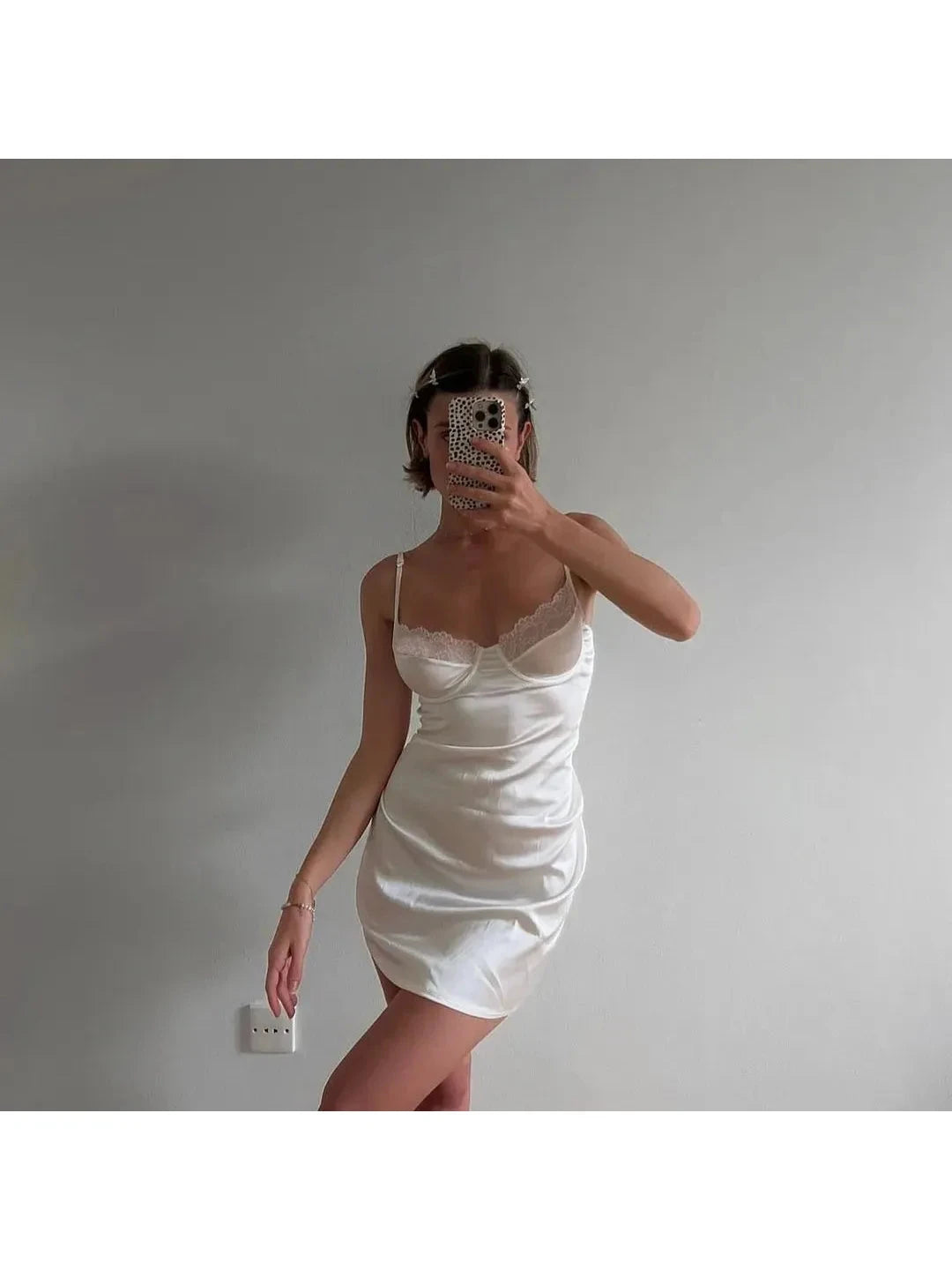 Amelia's Nightdress - ginlerie